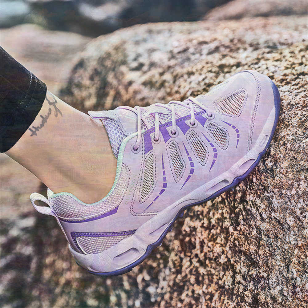 Streetwear Brand Name Ideas - Zapatillas Sumer con punta redonda plateadas,