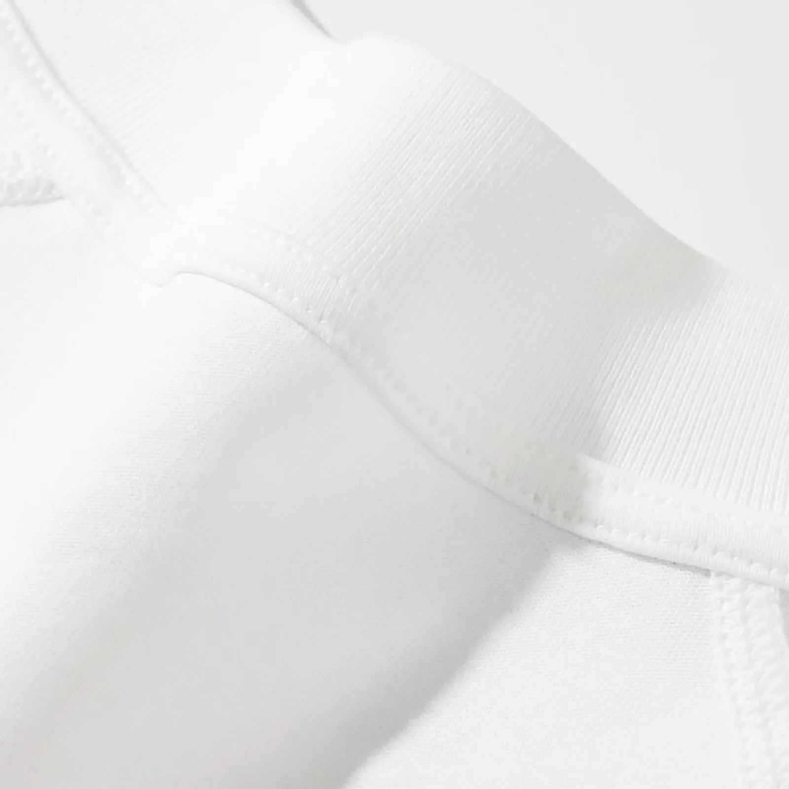 Camiseta Blanca OutRank Brand  - Streetwear Brand Flower reseña y precio