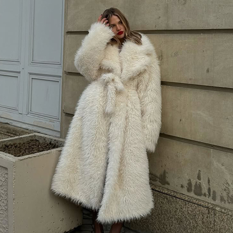 Abrigo Maxi de Piel Sintética  - Streetwear Russian Brand reseña y precio