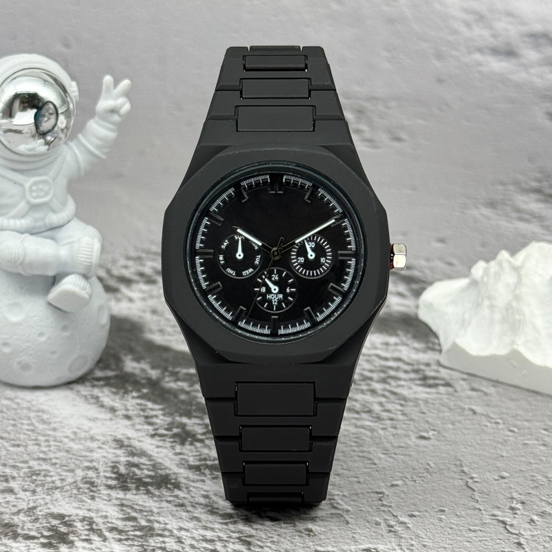 Reloj de pulsera de cuarzo de  - Streetwear Brand Luxury reseña y precio